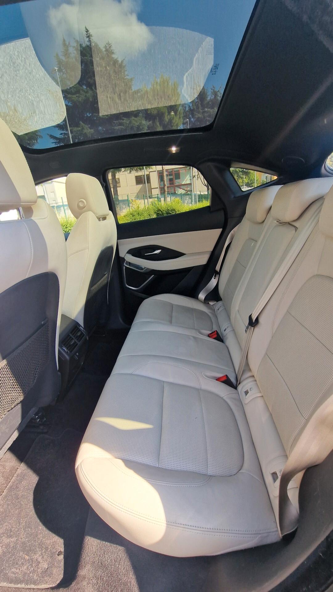 Jaguar E-Pace 2.0D 240 CV AWD aut. R-Dynamic SE