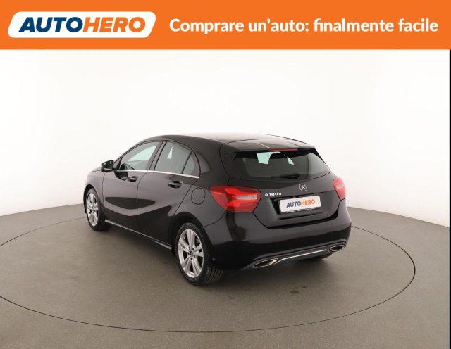 MERCEDES-BENZ A 180 d Premium