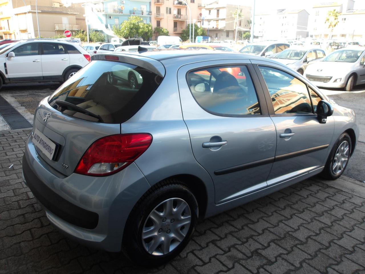 Peugeot 207 5 Porte 207 5p 1.4 8v X-Line FL