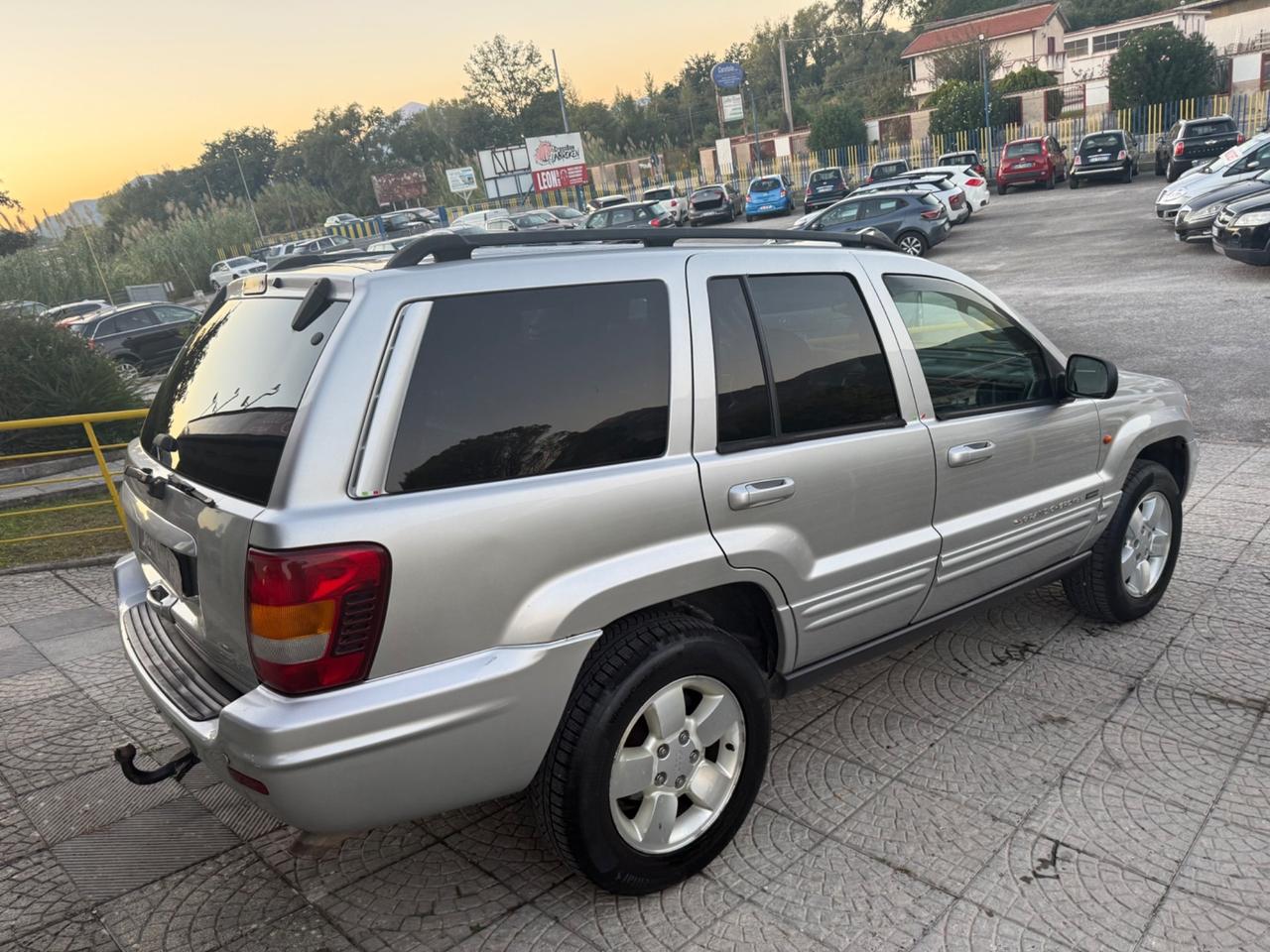 Jeep Grand Cherokee 2.7 diesel overland cat gancio traino omologato