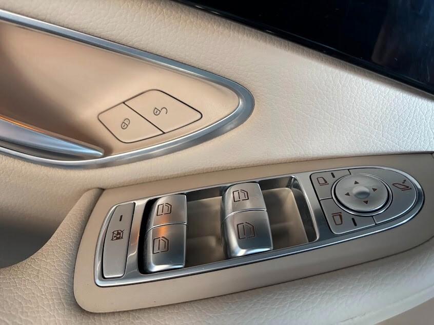 Mercedes-benz GLC 300 e 4Matic EQ-Power Business Extra IVA ESPOSTA