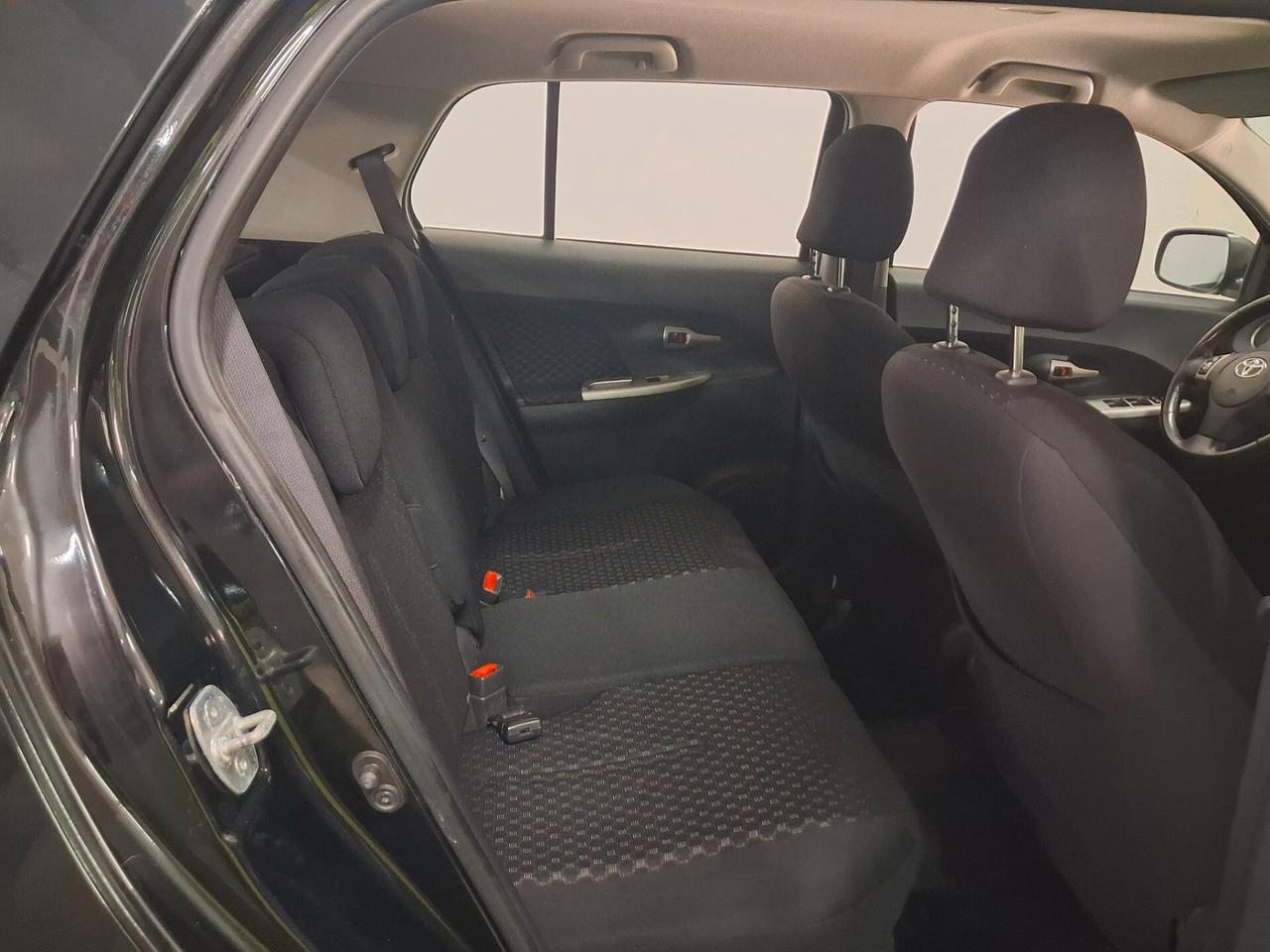 Toyota Urban Cruiser 1.4D unico prop 2009 AWD