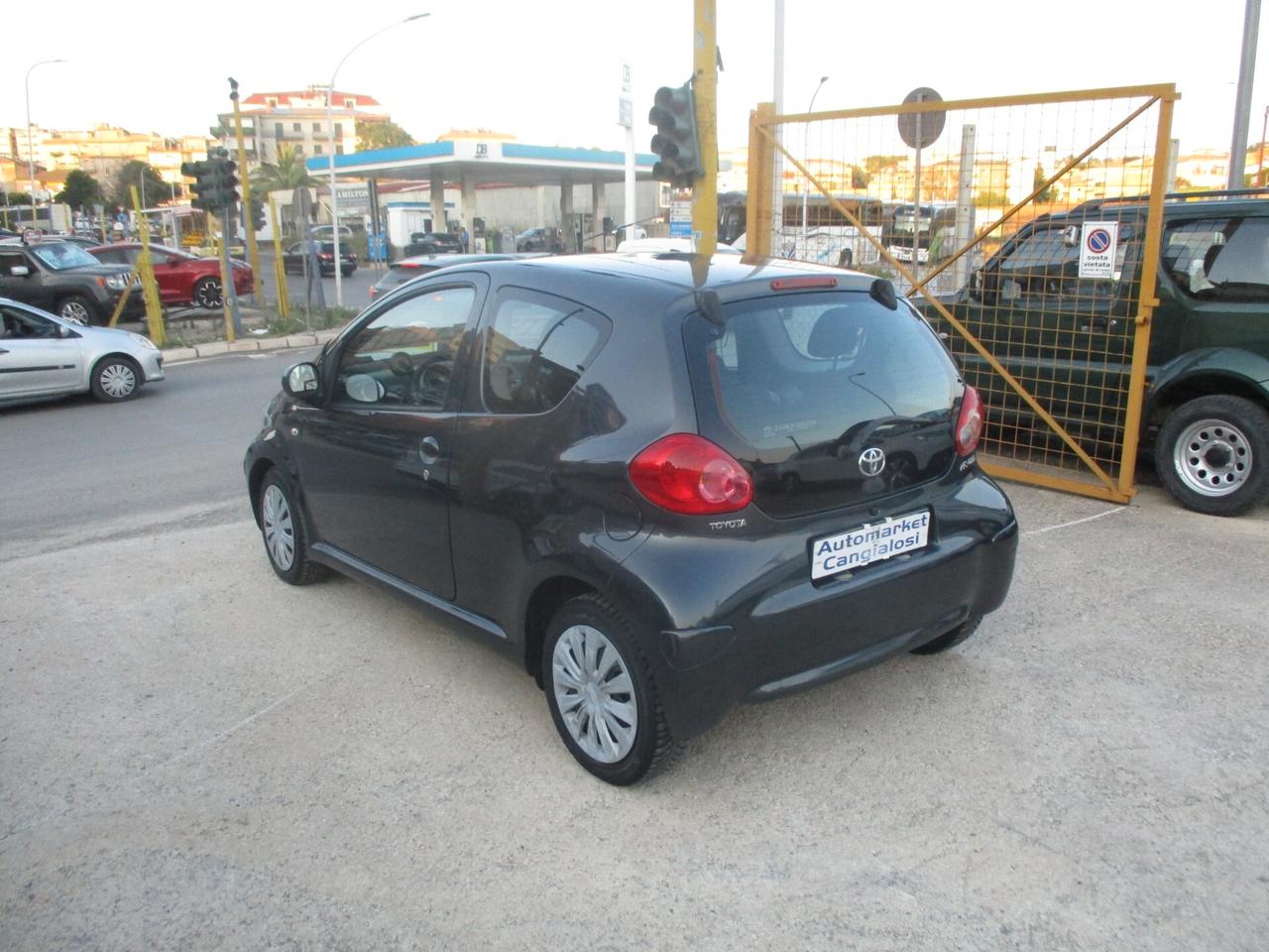 Toyota Aygo 1.0 BENZ. CLIMATIZZATA