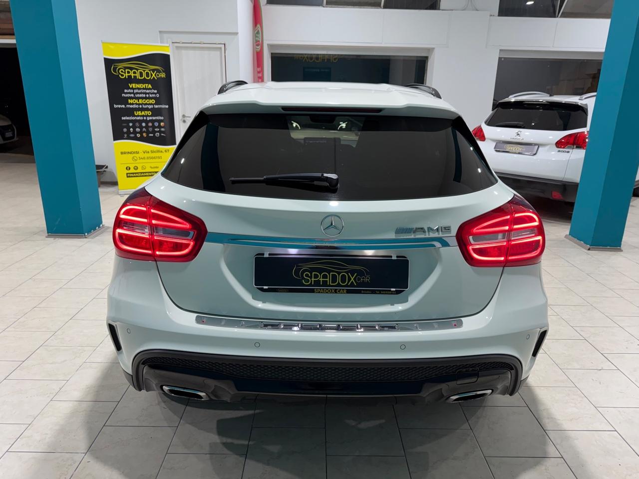 MERCEDES GLA 200D PREMIUM *NIGHT EDITION 4MATIC