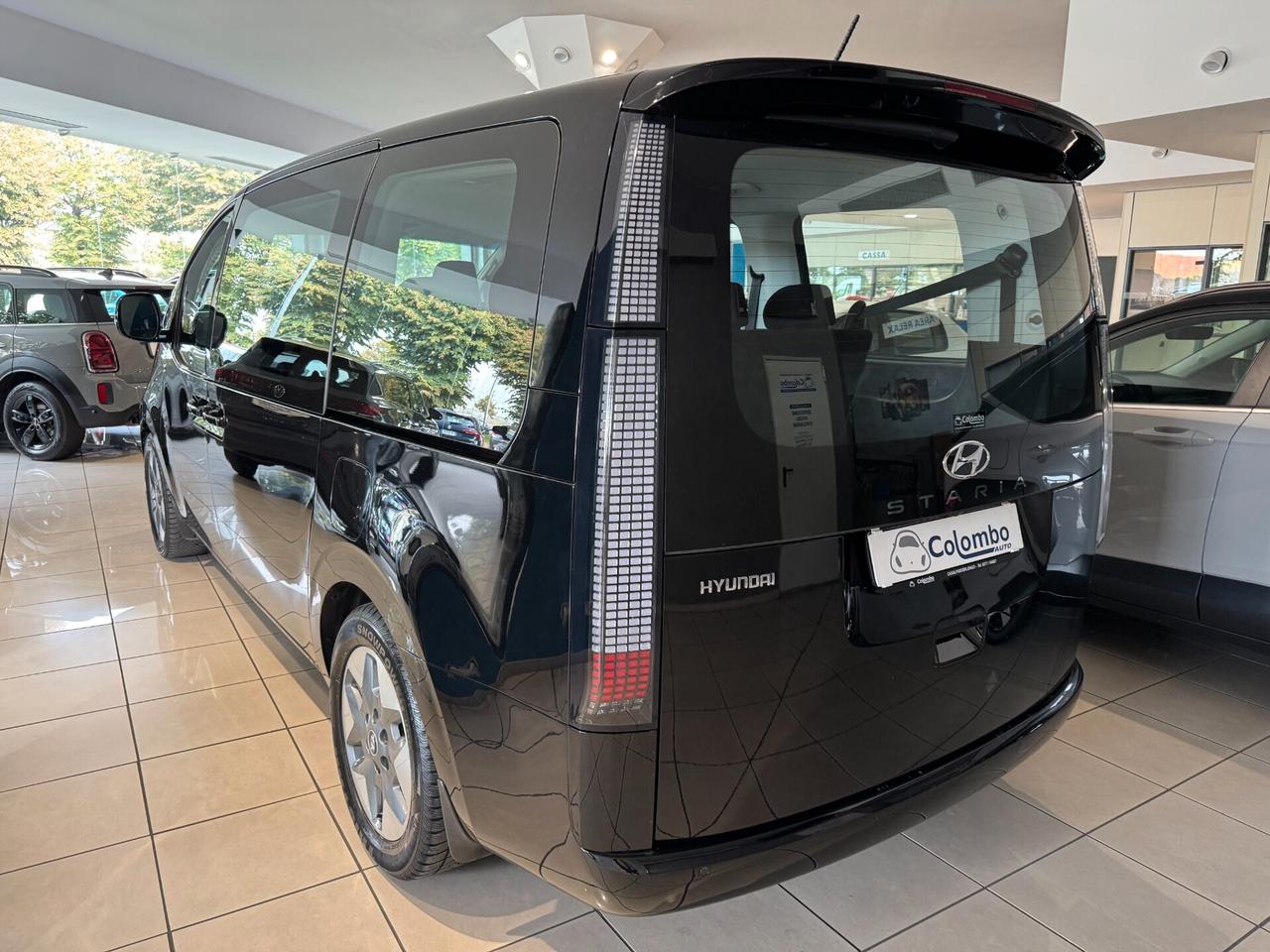 Hyundai STARIA 2.2 Wagon 2wd auto Led App conn 9p 18" (+Iva)