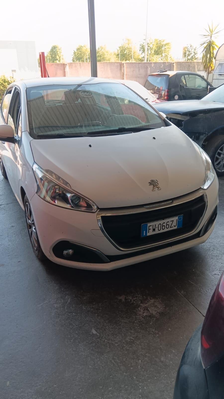 Peugeot 208 BlueHDi 100 S&S 5p. Mix