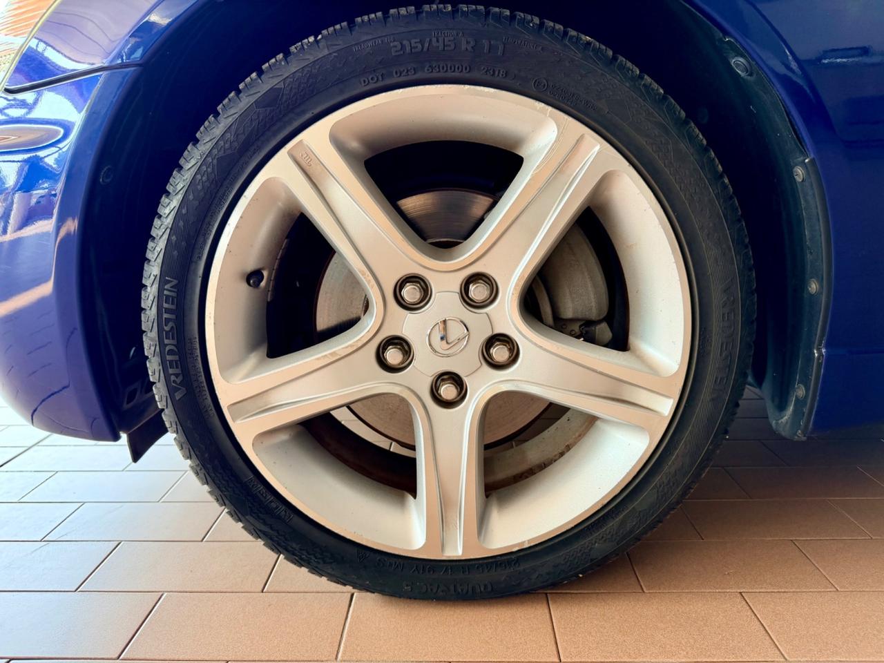 Lexus IS 200 2000 benzina 155cv Autom - 51.000km