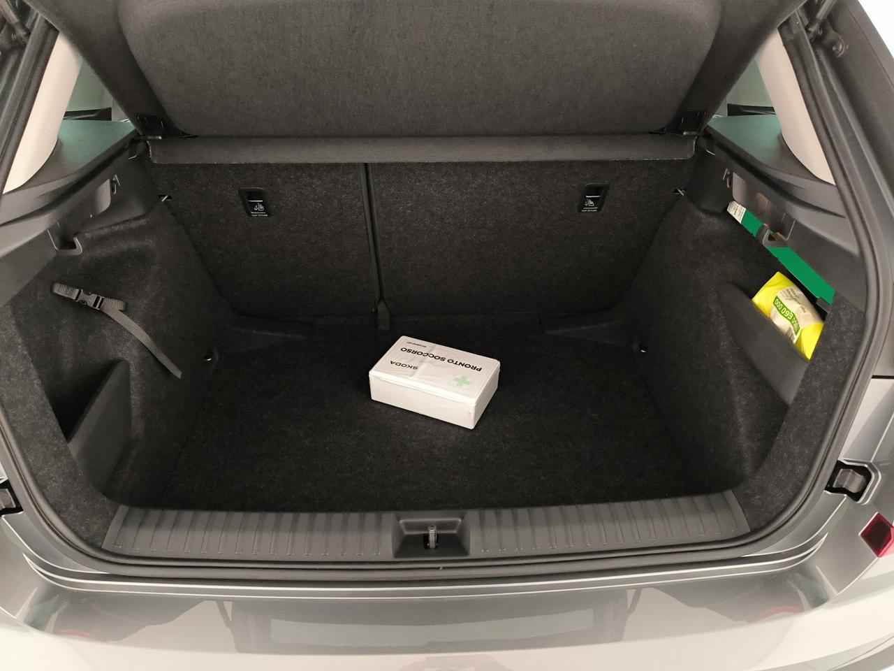 Skoda Kamiq 1.0 tsi black dots 95cv