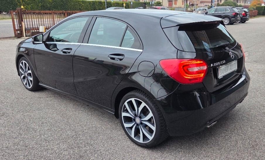 Mercedes-benz A 220 d Automatic 4Matic Sport