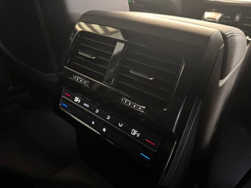 Volkswagen Touareg 3.0 V6 tdi Elegance 231cv tiptronic