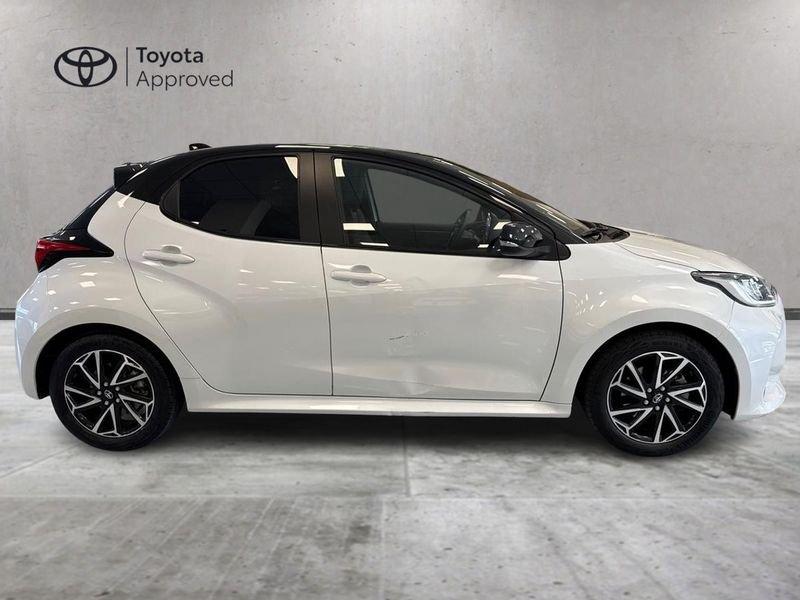 Toyota Yaris Hybrid Style MY22
