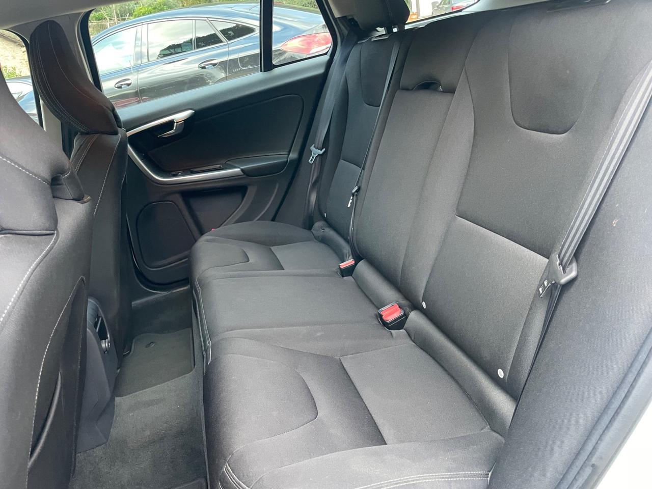 Volvo V60 2.0 Diesel - Automatico - Neopatentati