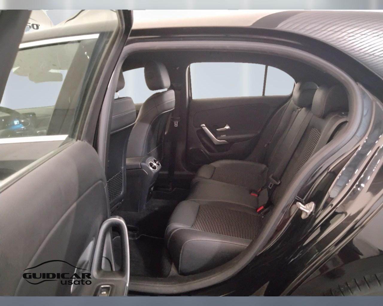 Mercedes-Benz Classe A - W177 2018 - A 180 d Sport auto