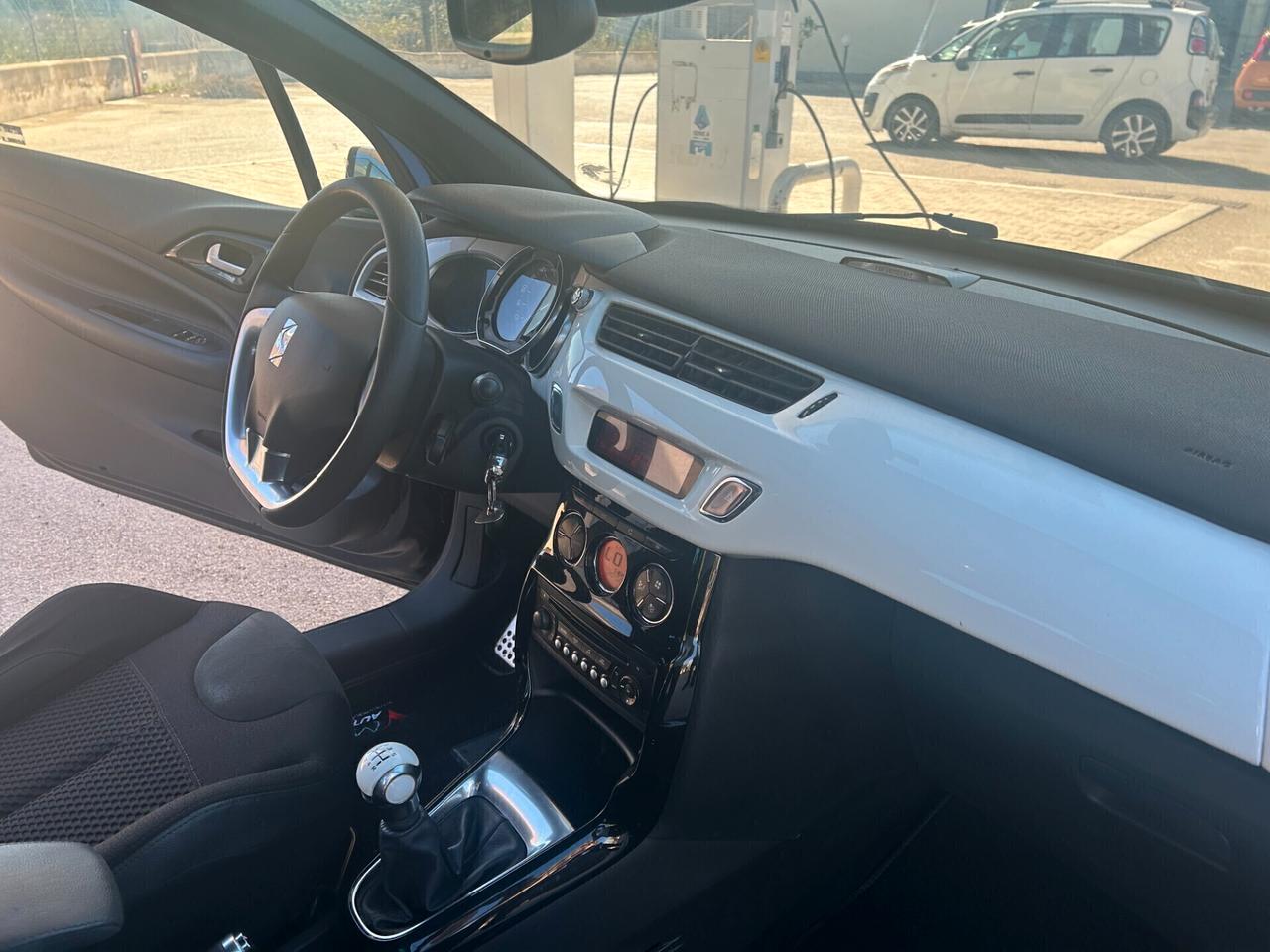 Ds DS3 3 BlueHDi 100 S&S Sport Chic