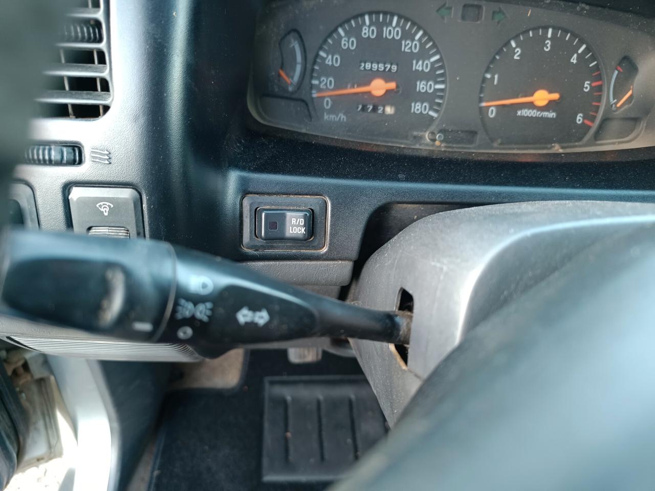 Mitsubishi L200 2.5 TDI 4WD Double Cab Pick-up GLS