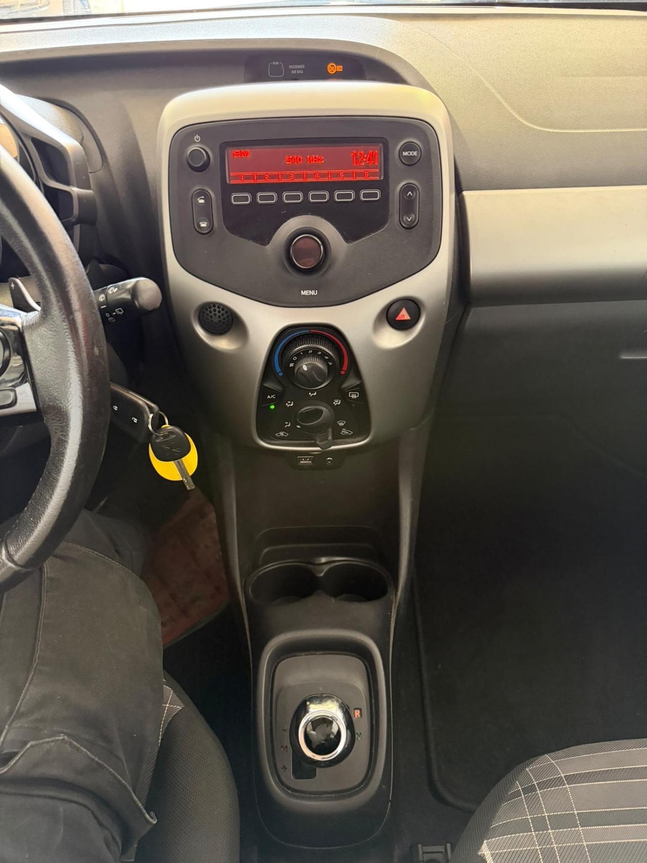 Peugeot 108 VTi 68 5 porte Allure TOP!