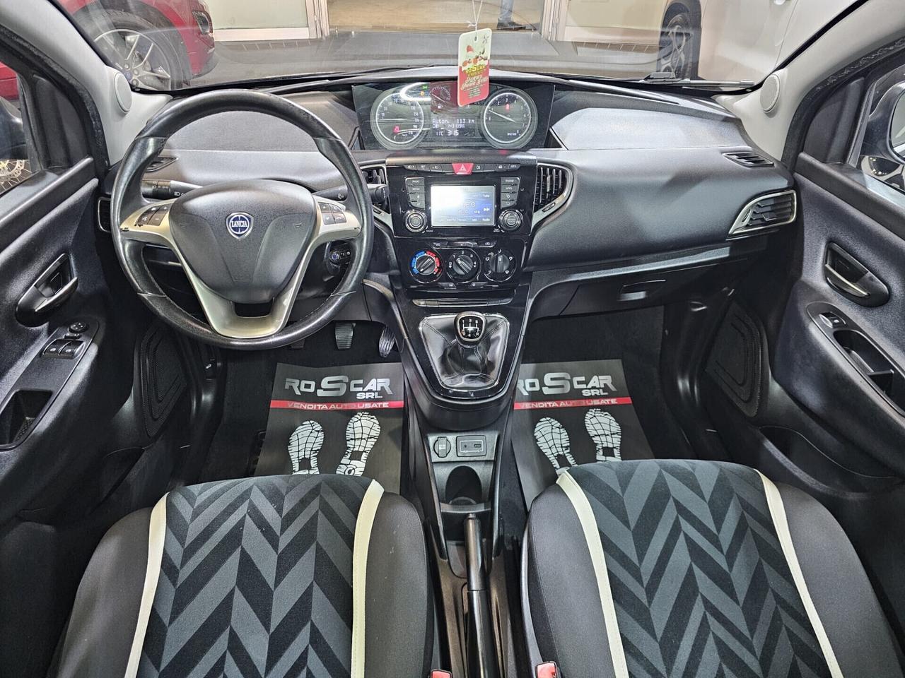Lancia Ypsilon 1.2 benz. 69cv