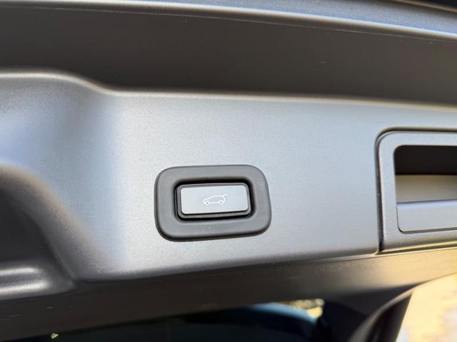 LAND ROVER Range Rover Evoque 2.0D 163CV MHEV AWD+TETTO APR+20+VIRTUAL+3 SCHERMI