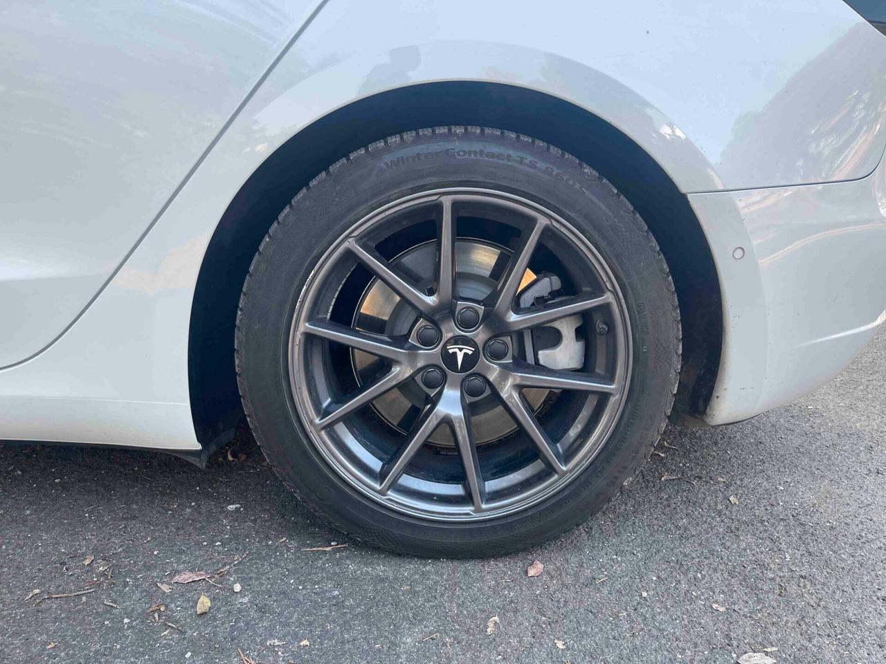 Tesla Model 3 Long Range Dual Motor AWD 82KWH