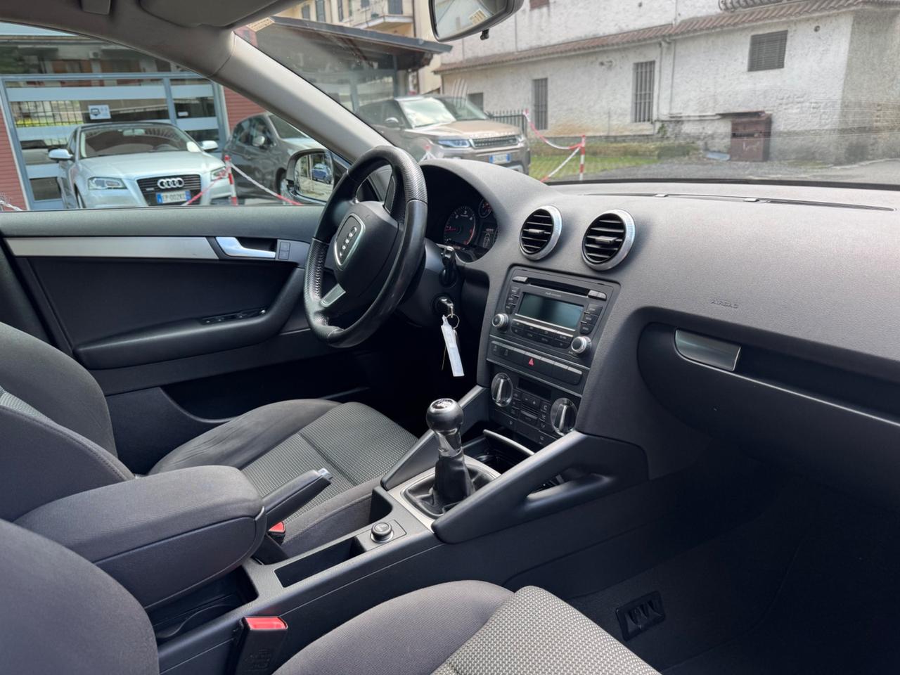Audi A3 SPB 1.6 TDI 105 CV CR - VETRI OSCURATI - GIA' TAGLIANDATA