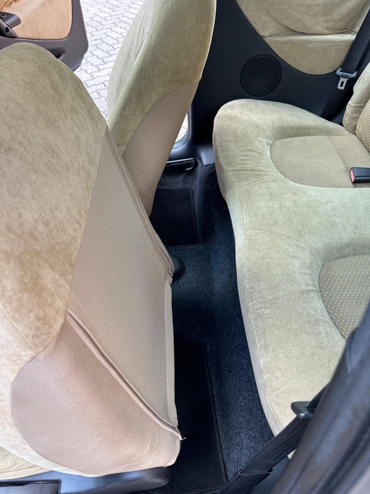 Lancia Ypsilon 1.3 MJT 90 CV Platino