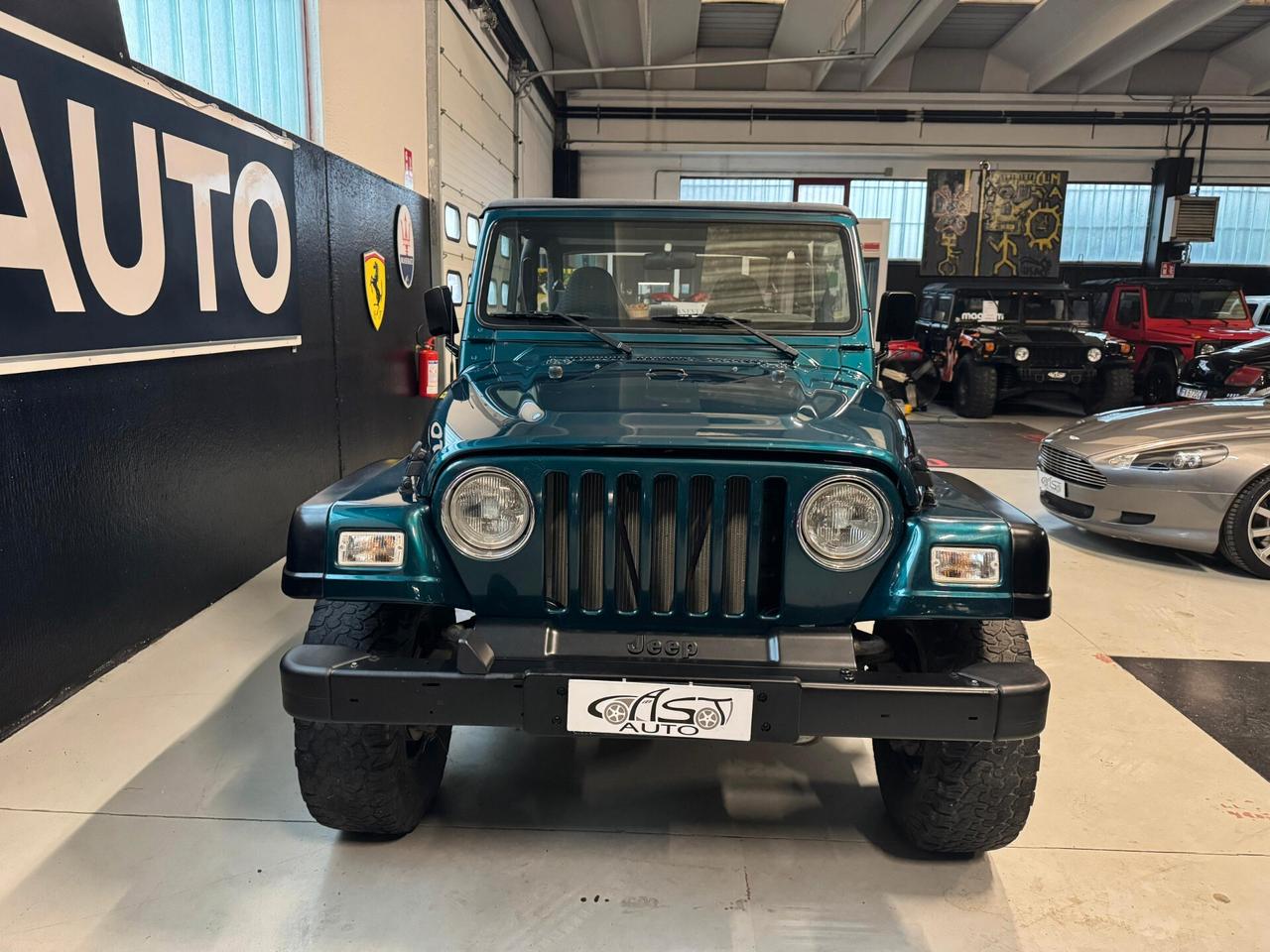 Jeep Wrangler 2.5 Sport asi