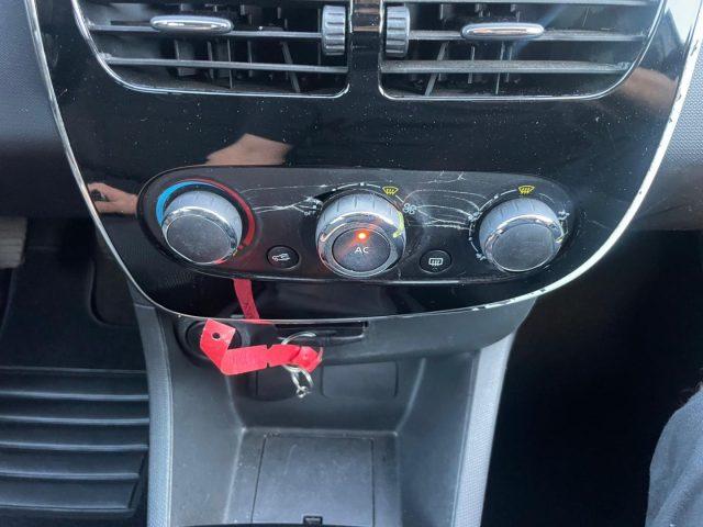 RENAULT Clio 1.5 dCi 8V 75CV 5 porte Live OK NEOPATENTATI