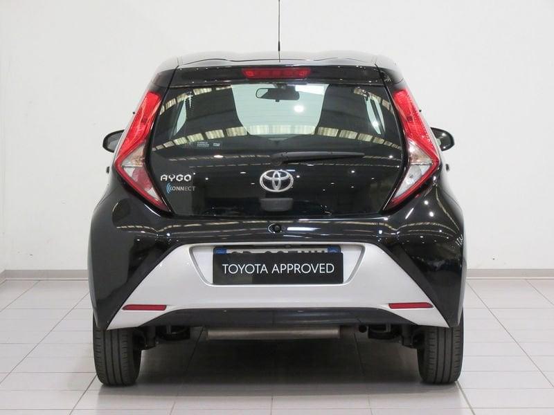 Toyota Aygo Connect 1.0 VVT-i 72 CV 5 porte x-fun