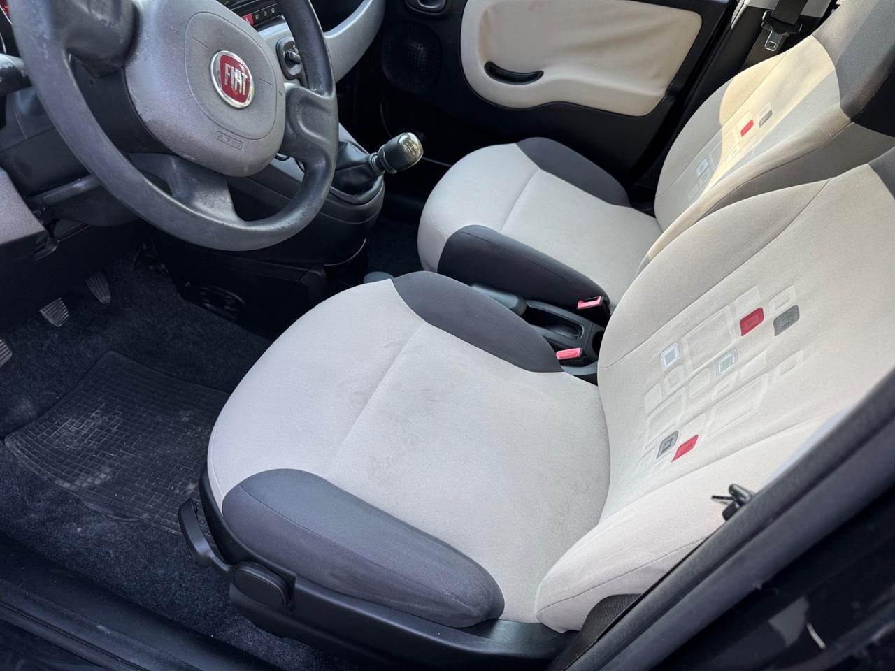 Fiat Panda 1.2 Lounge 5 posti neopatentati