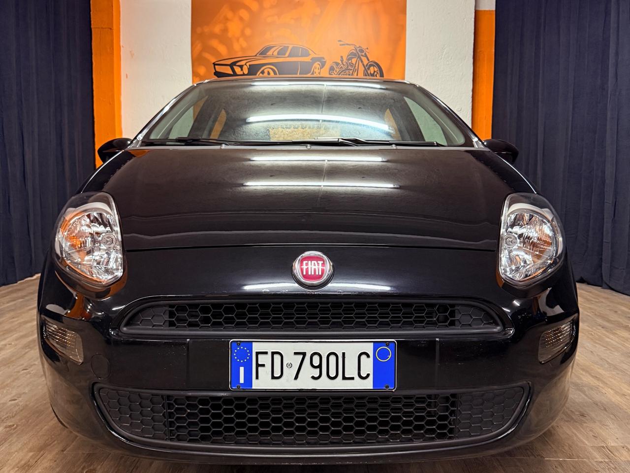 STUPENDA FIAT PUNTO CON SOLI 21.879 KM UNICO PROPRIETARIO