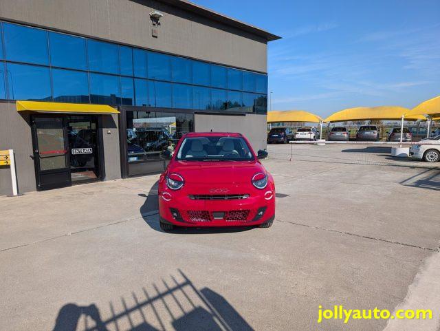 FIAT 600 Hybrid 110 CV DCT MHEV La Prima II ** KMO **