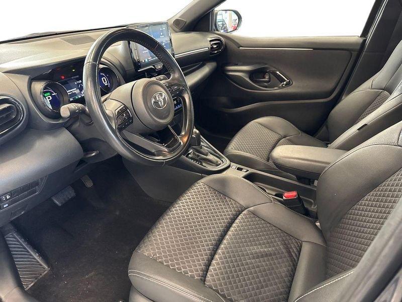 Toyota Yaris Hybrid Trend MY22