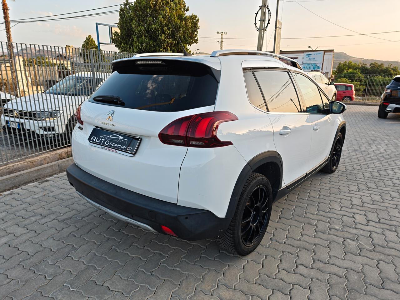 Peugeot 2008 BlueHDi 100 Black Matt