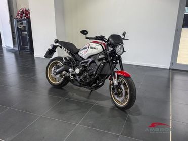 YAMAHA XSR 900