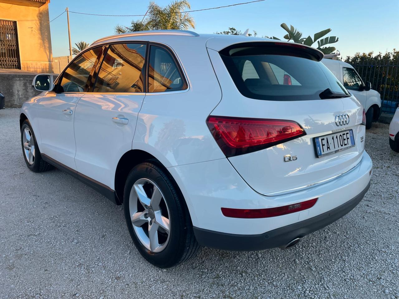 Audi Q5 2.0 TDI 150 CV clean diesel Advanced