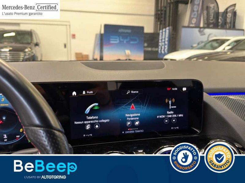 Mercedes-Benz GLA 200 D PREMIUM 4MATIC AUTO