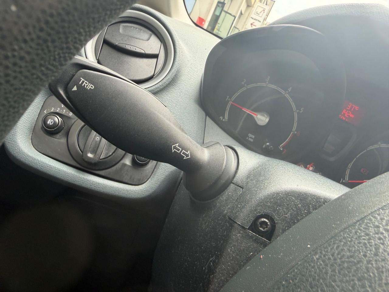 Ford Fiesta 1.2 82 CV 5 porte Titanium