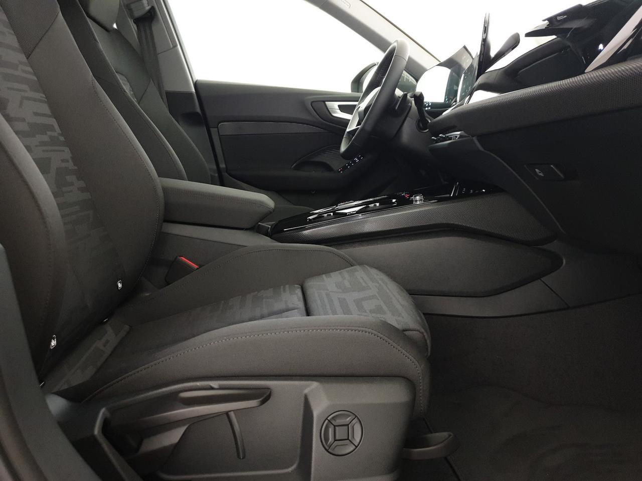 2.0e-hybrid 299CV quattro Str Business Advanced