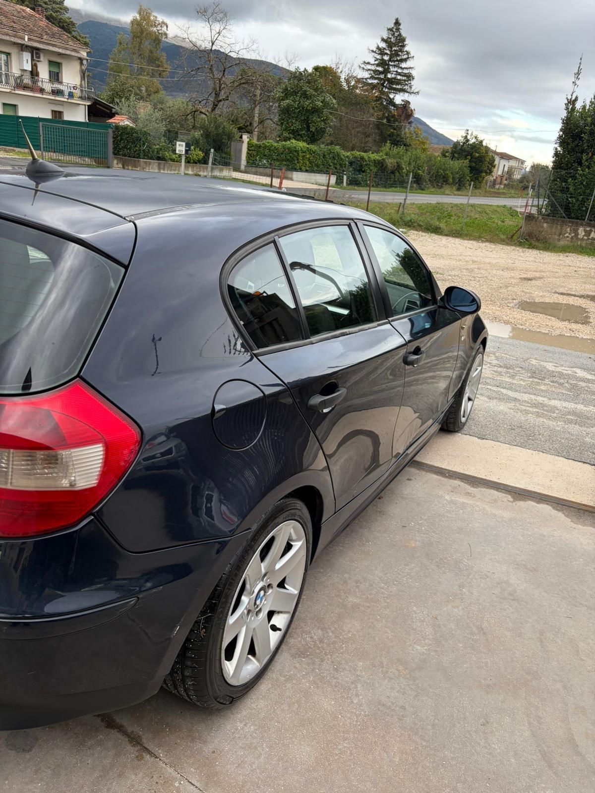 Bmw 118 diesel 122 cavalli adatta a neopatentati tetto apribile