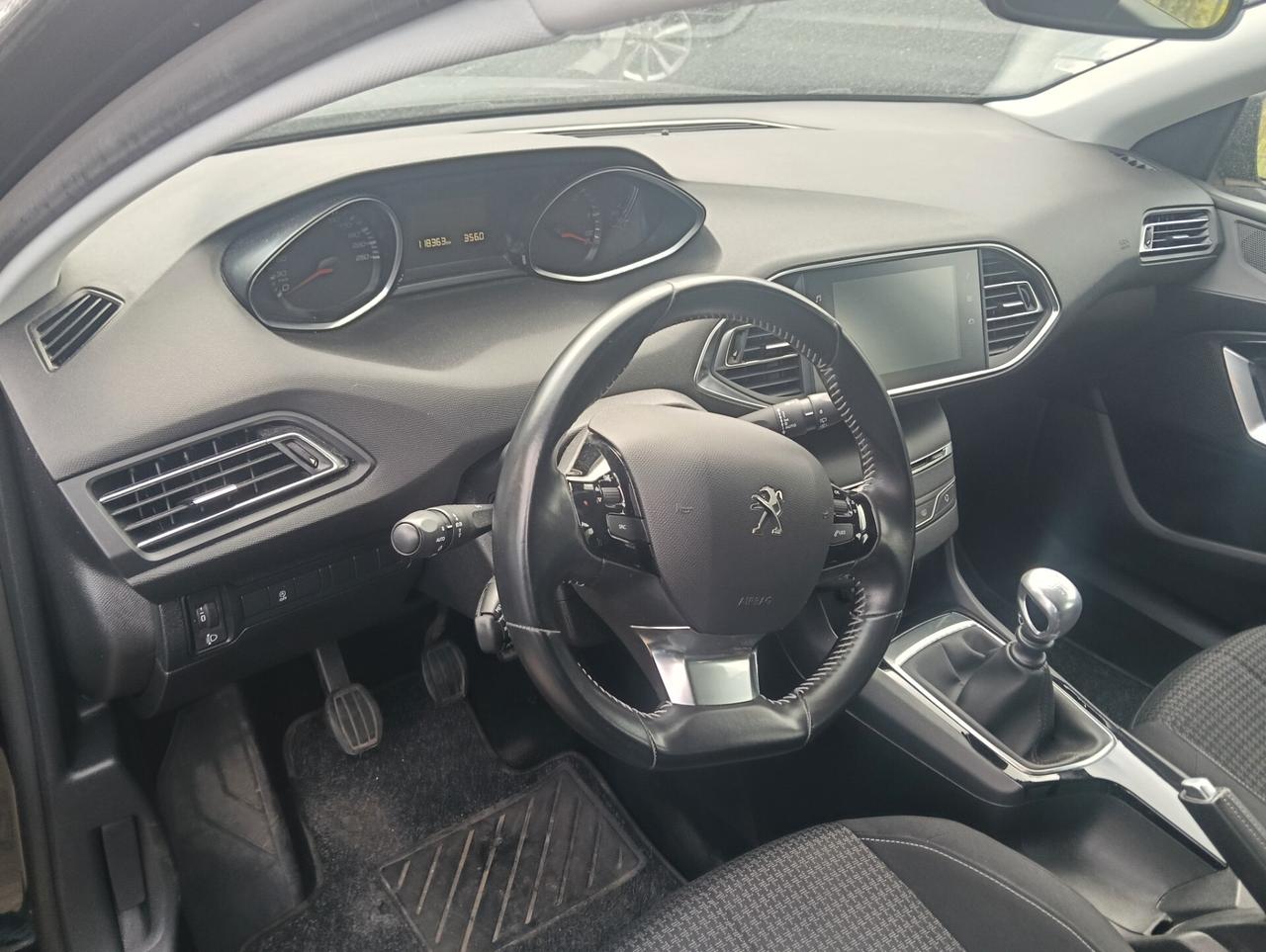 Peugeot 308 BlueHDi 100 S&S Business
