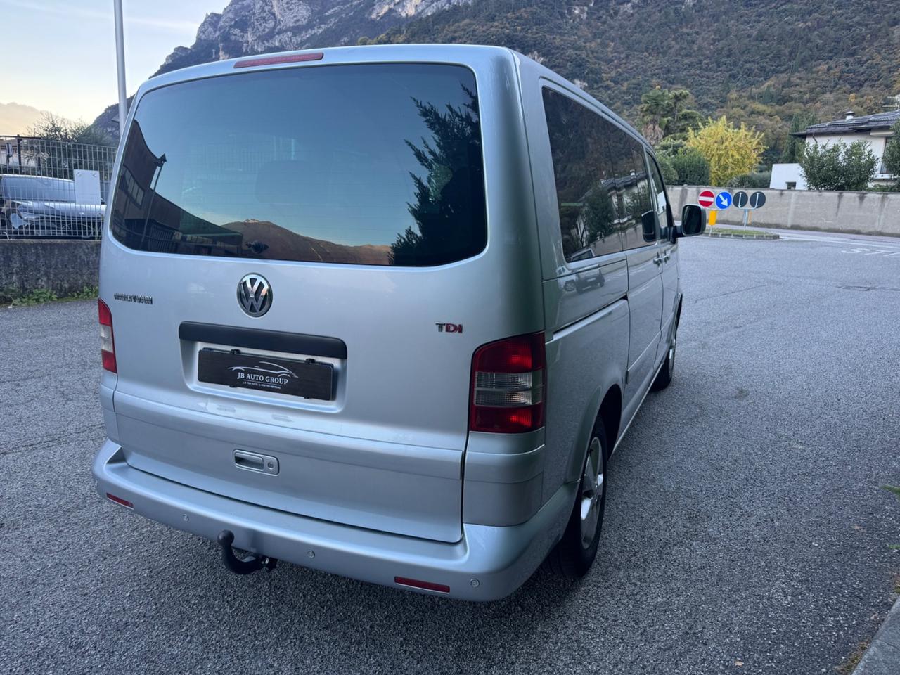 Volkswagen Multivan 2.5 TDI/130CV Trendline