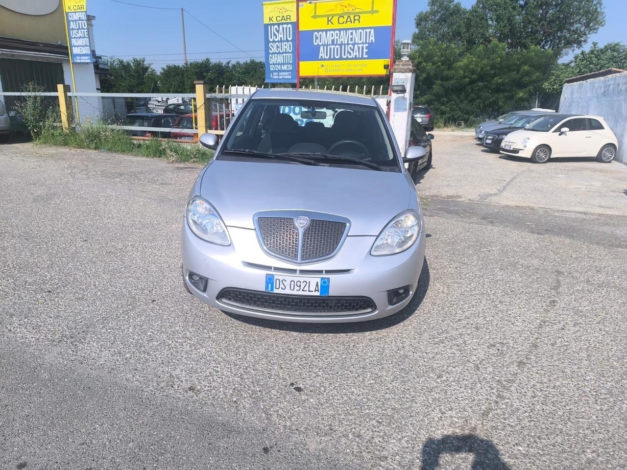 Lancia Ypsilon 1.3 MJT 75 CV Argento