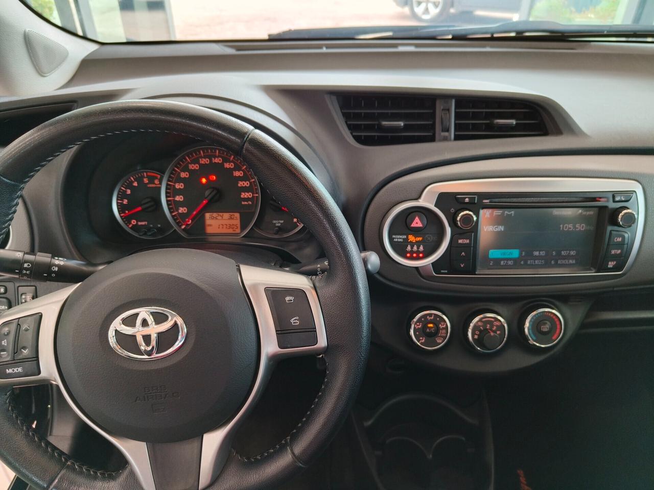 Toyota Yaris 1.4 D-4D 5 porte