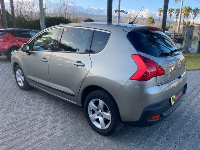 PEUGEOT 3008 1.6 HDi 115CV Business