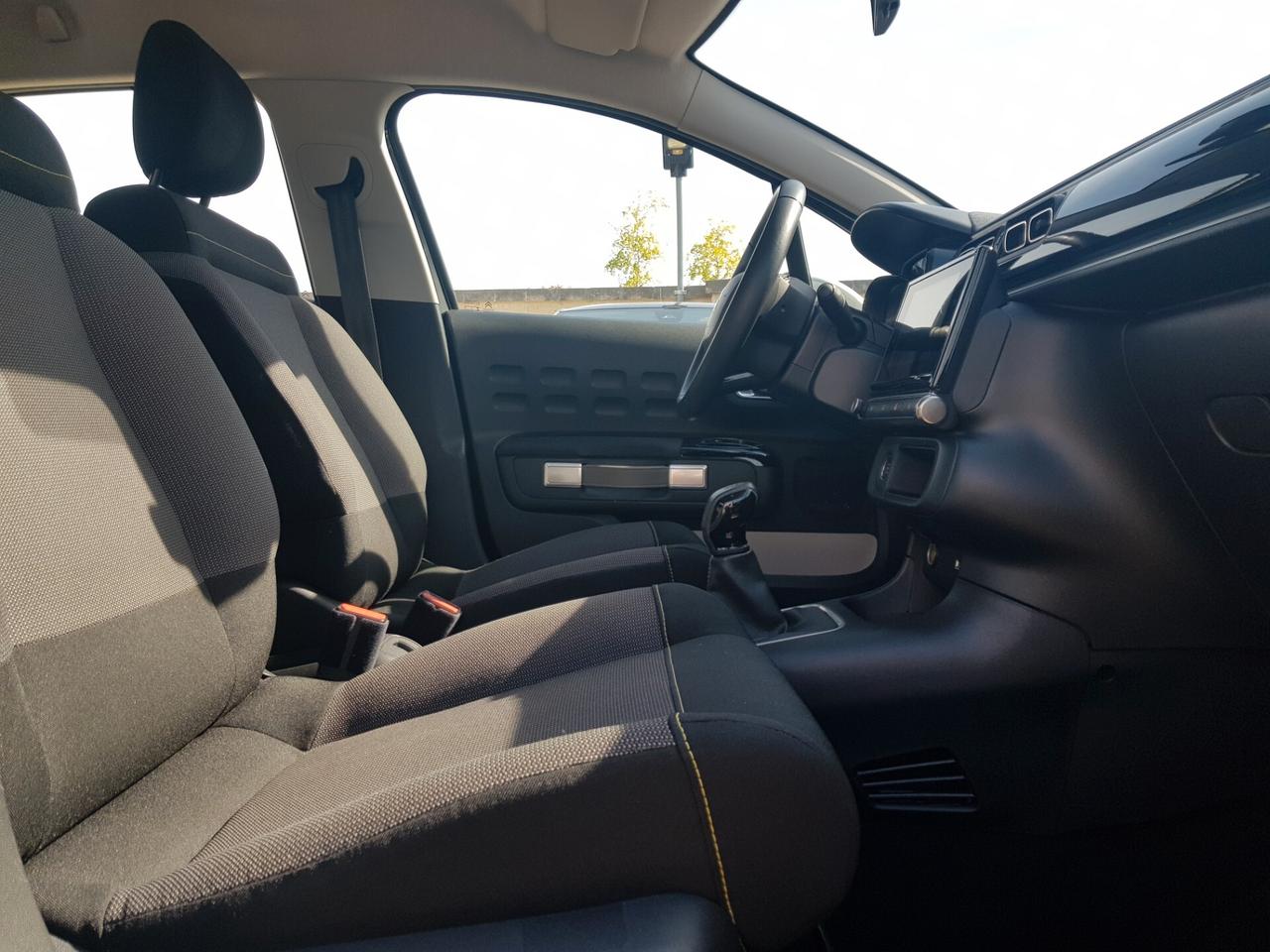 Citroen C3 1.2 b 83cv Shine Navy Led Sensori Cruise