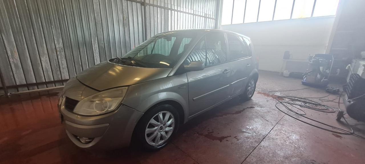 Renault Scenic Grand Scénic 1.5 dCi/105CV Serie Speciale