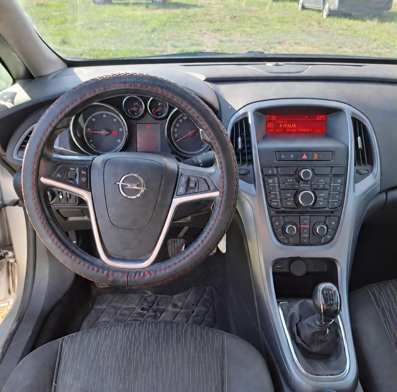 Opel Astra 1.7 CDTI 110CV Sports Tourer Cosmo