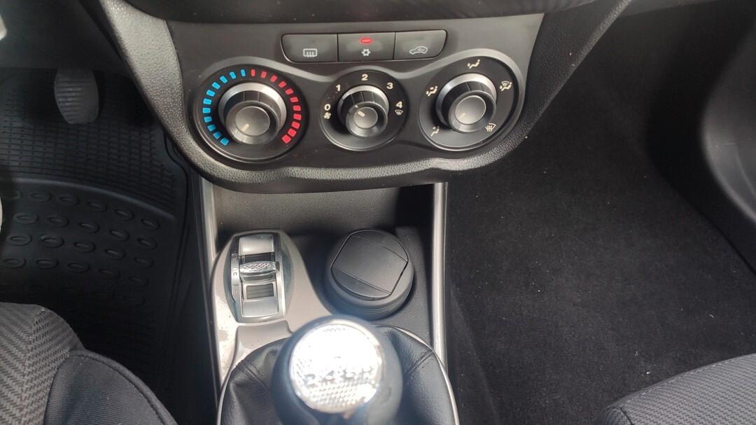 Alfa Romeo MiTo 1.4 78 CV Distinctive Sport Pack