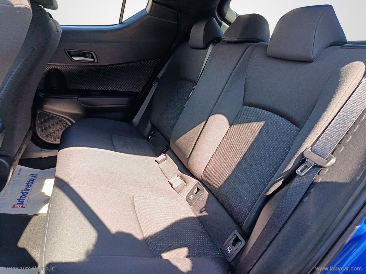 TOYOTA C-HR 1.8 Hybrid E-CVT Business