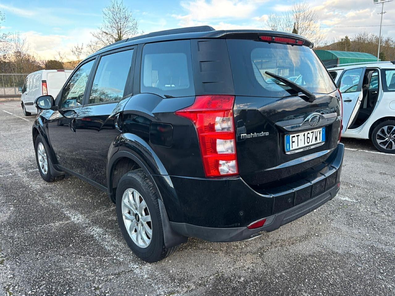 Mahindra XUV500 2.2 16V AWD 7 POSTI - 2019